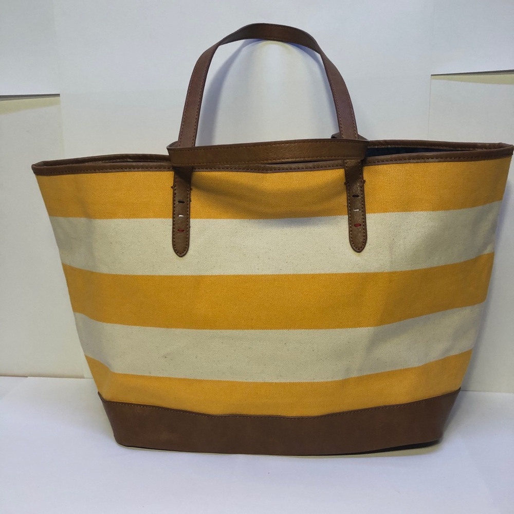 Large striped tote
